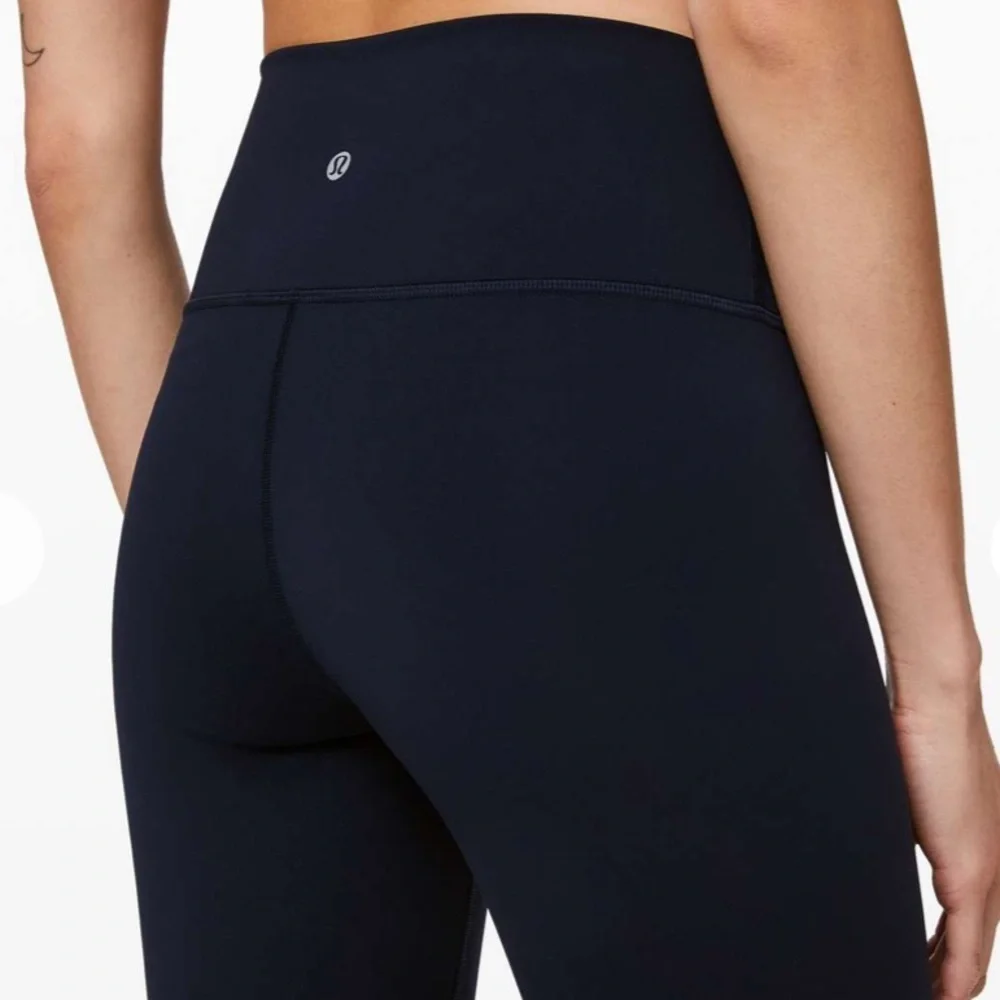 Lululemon I 8